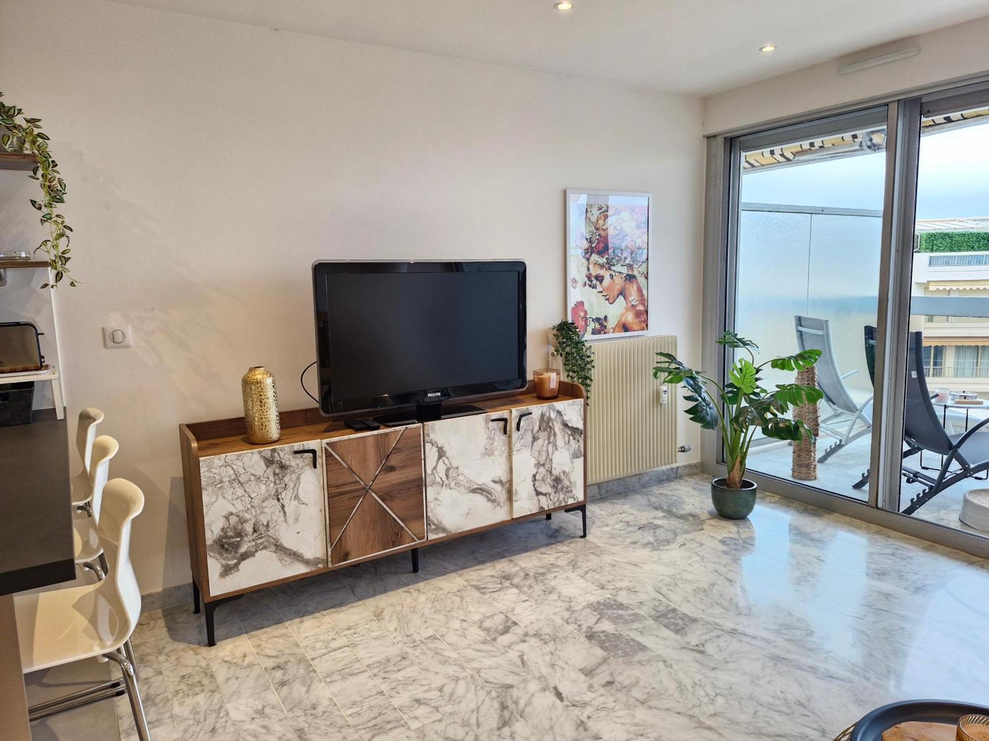 Sunny And Cosy Sea View Studio Antibes Exterior foto