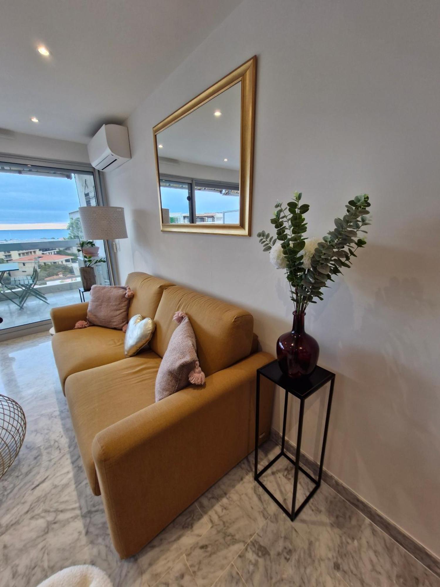 Sunny And Cosy Sea View Studio Antibes Exterior foto